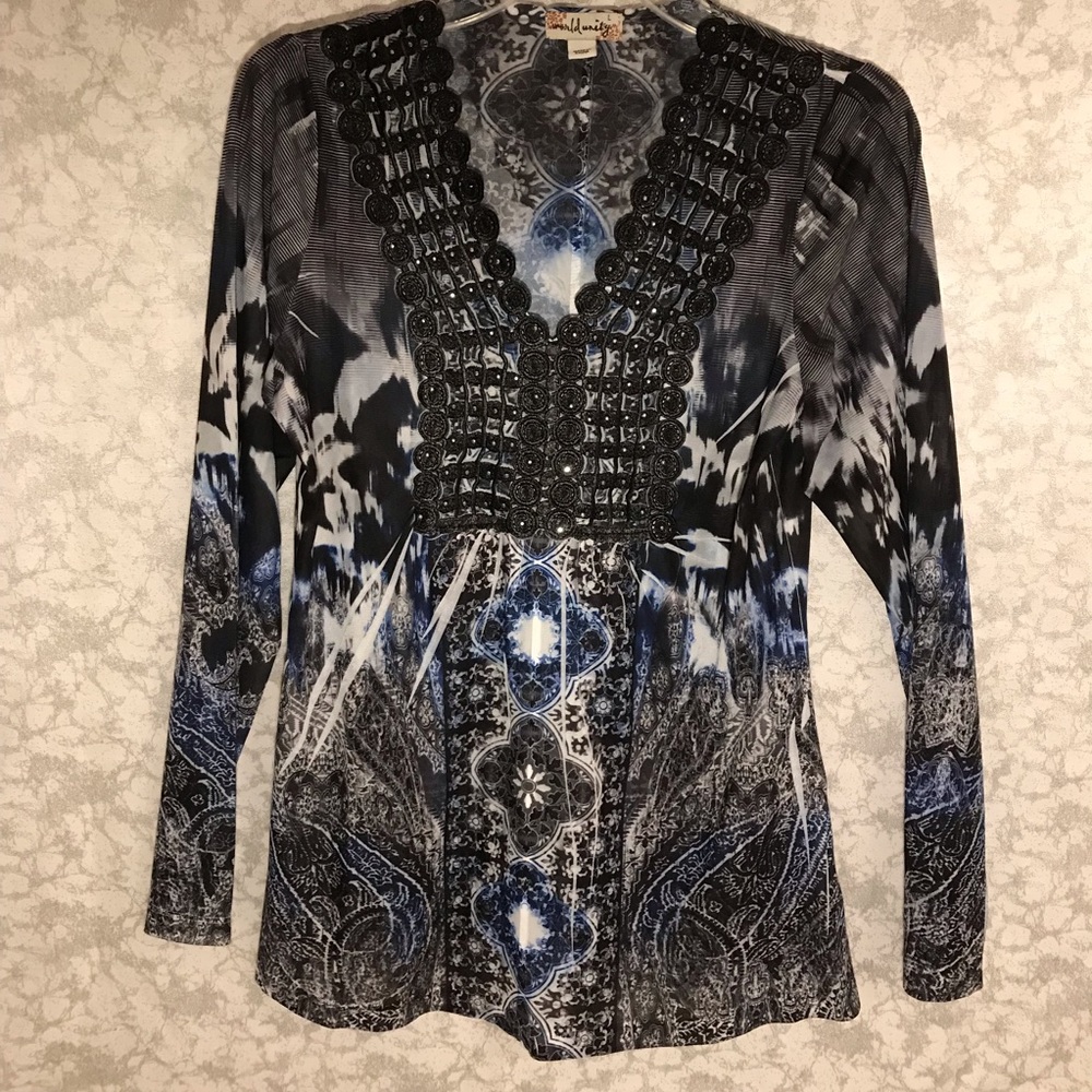 World Unity brand blouse with v-neck blue,‎ black